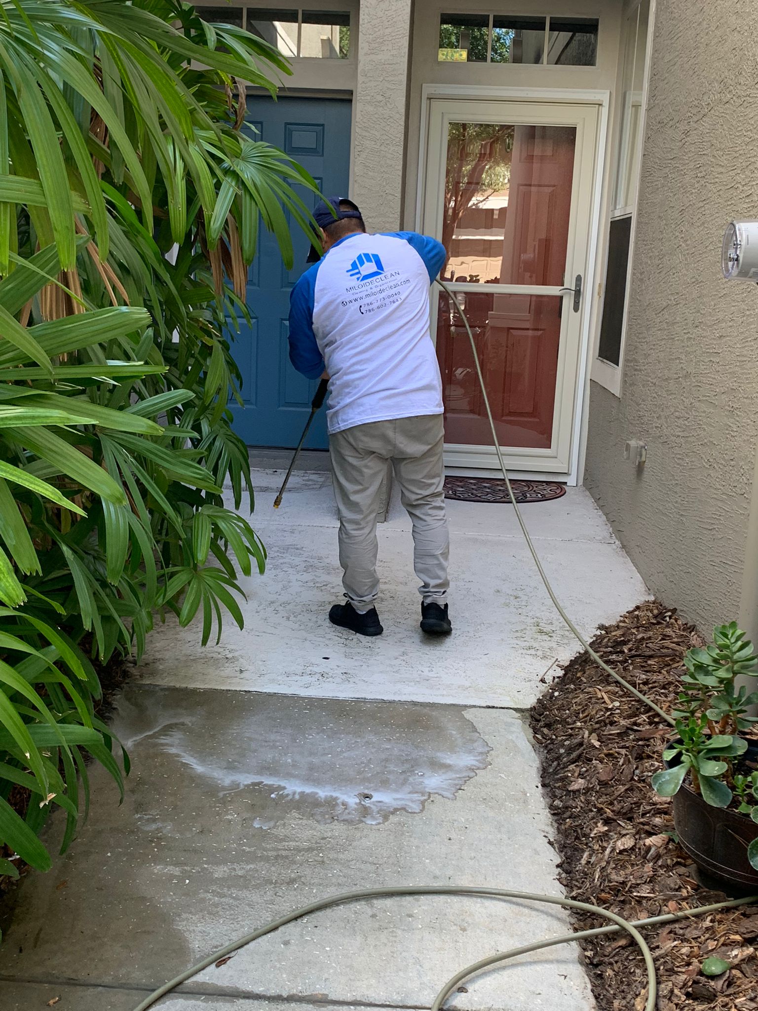 Pressure washing Pressure washing